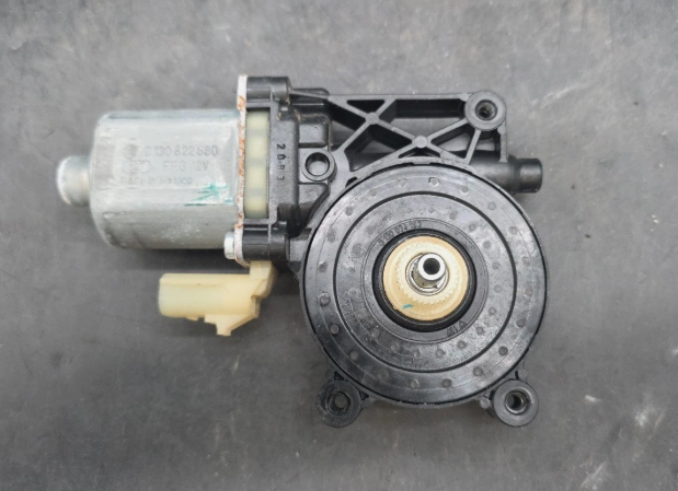 2020 CHEVROLET Equinox | Front Right Window Motor | RIGHT front
