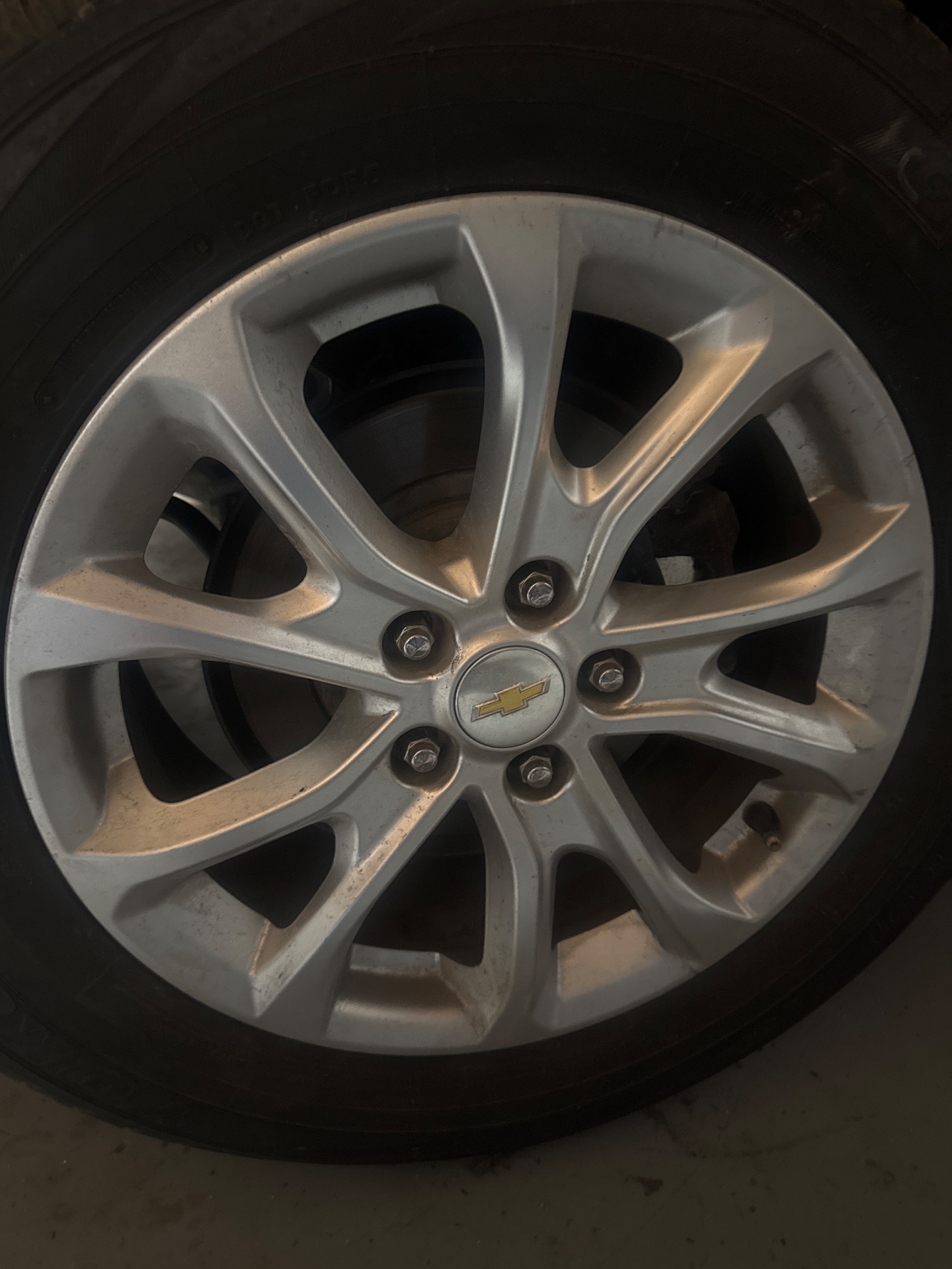 Rines / Wheels BOTH — 2020 CHEVROLET Equinox LT (1LT)