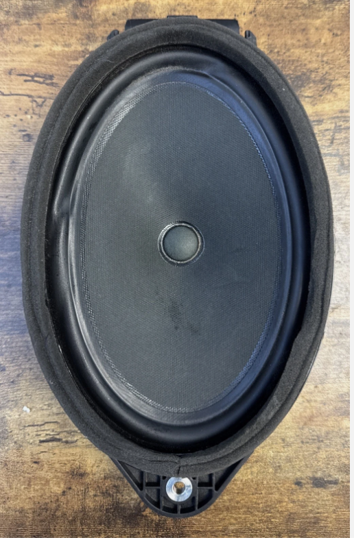 Bocina puerta del. der. / Front Right Door Speaker RIGHT front — 2020 CHEVROLET