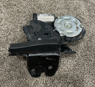 Actuador cerradura tras. izq. / Rear Left Door Lock Actuator LEFT rear — 2020 CH