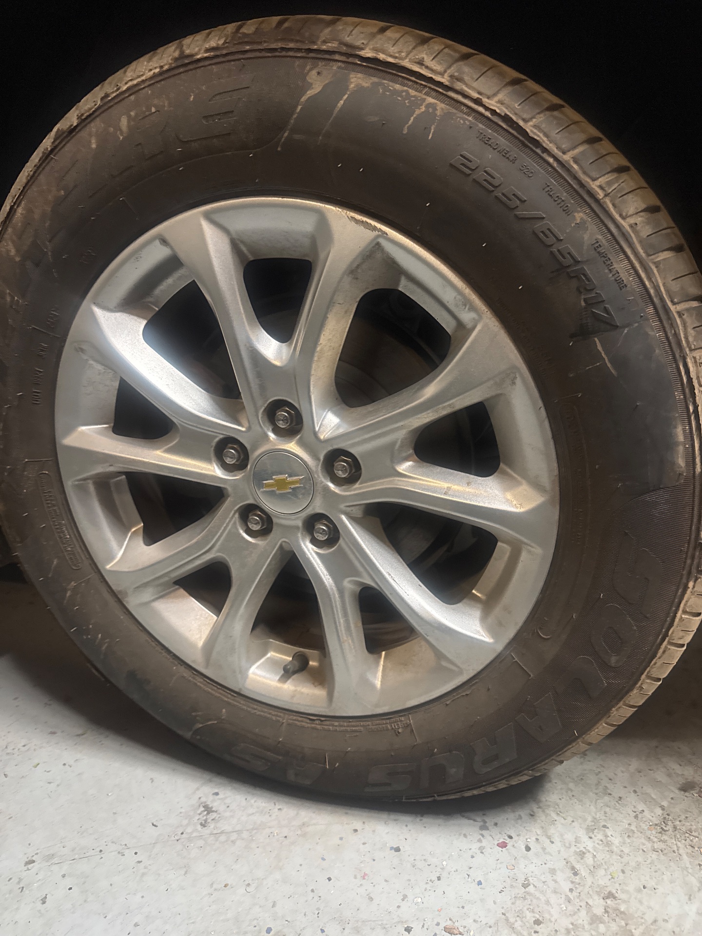 Llantas / Tires BOTH — 2020 CHEVROLET Equinox LT (1LT)