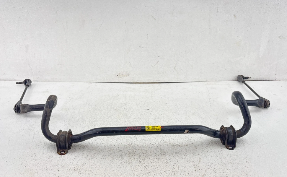 Barra estabilizadora / Sway Bar CENTER — 2020 CHEVROLET Equinox LT (1LT)