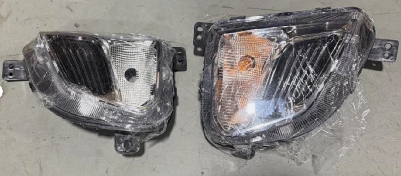 Luces antiniebla / Fog Lights BOTH front — 2020 CHEVROLET Equinox LT (1LT)